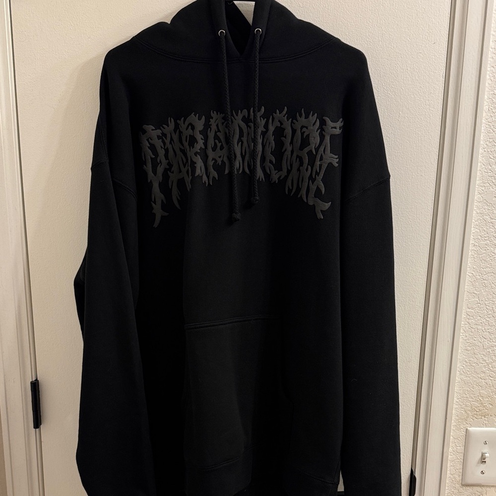 PARAMORE Vines Logo Hoodie